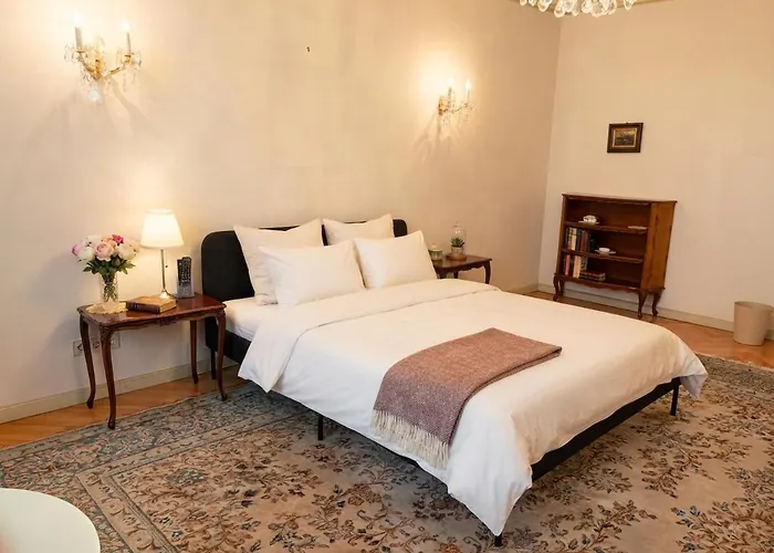 2 Bedroom Charme, Central, Stephansplatz Daire Viyana