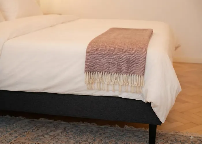2 Bedroom Charme, Central, Stephansplatz